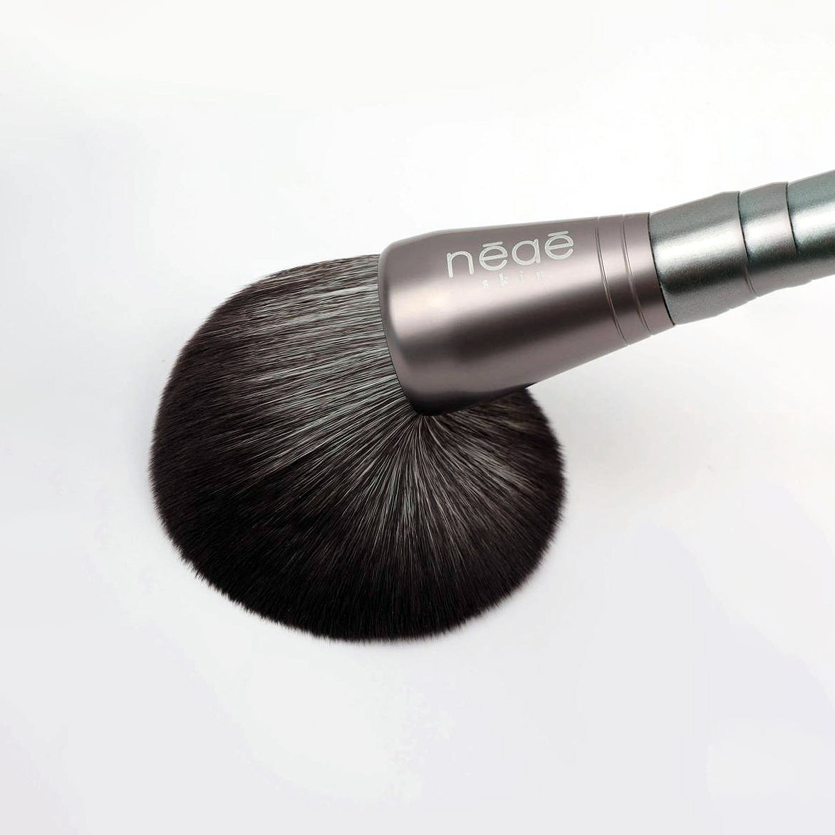 Bionic Fiber Bristle Blush Brush